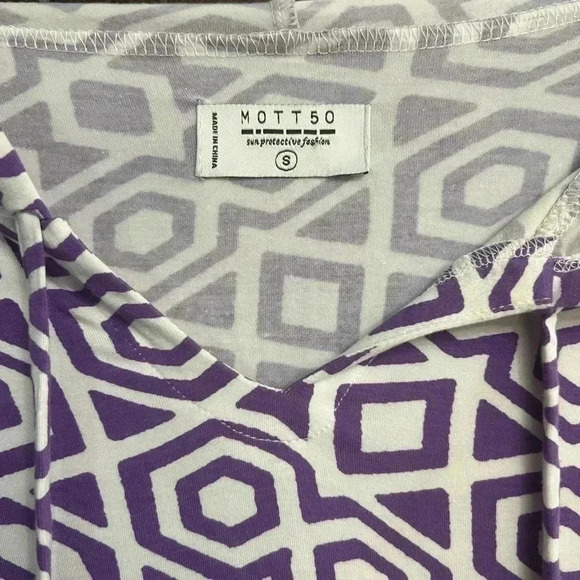 Mott 50 SUN PROTECTIVE DRESS SIZE SMALL PURPLE AND WHITE - Picture 6 of 6
